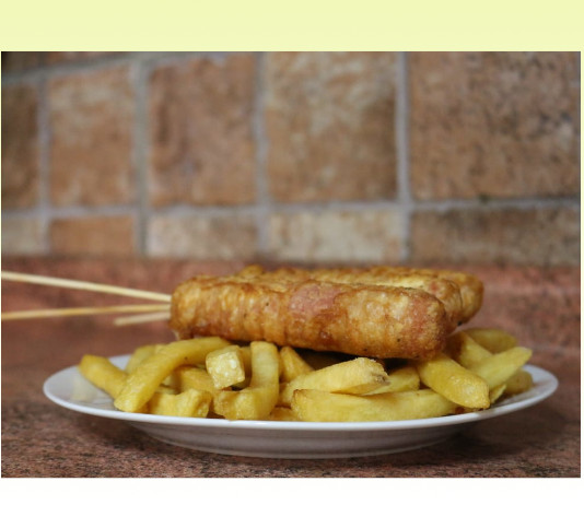 Banderillas con Papas Fritas