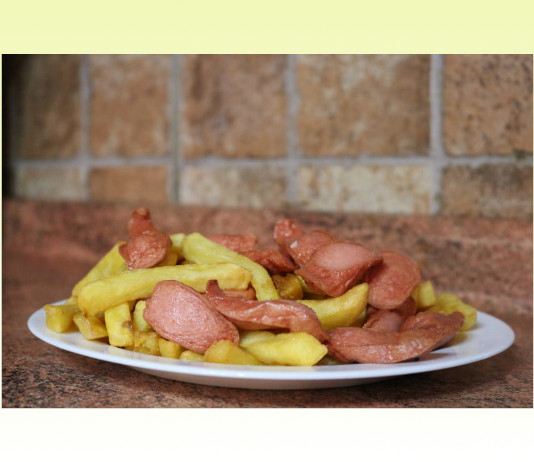 Salchipapa